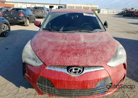 2015 Hyundai Veloster z USA, uszkodzony, nr VIN KMHTC6AD3FU229309